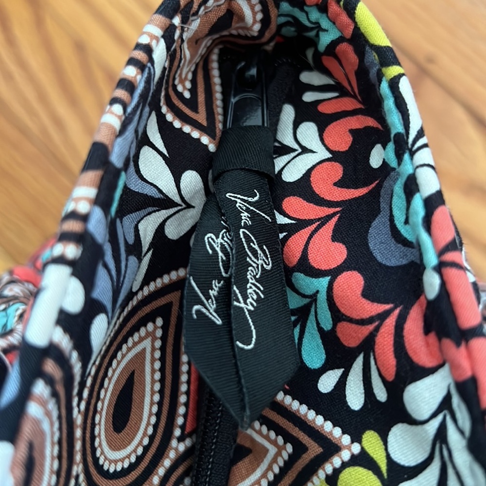 Vera Bradley Sierra Tote - Picture 7 of 11